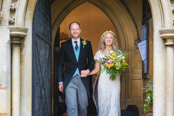 bridge house barn kibworth wedding