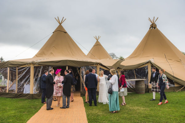 bridge house barn kibworth wedding