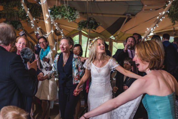 bridge house barn kibworth wedding