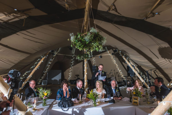 bridge house barn kibworth wedding