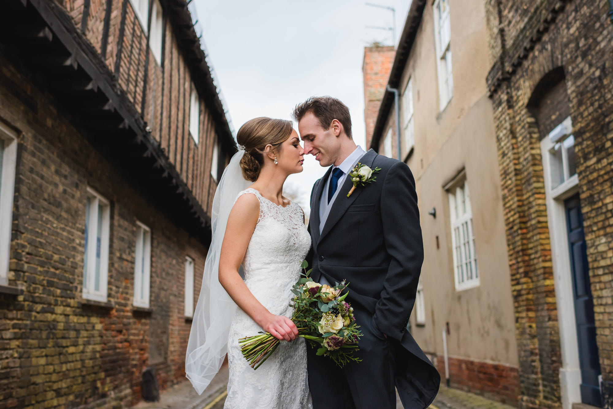 King’s Lynn Town Hall wedding photography – Hannah & Ed