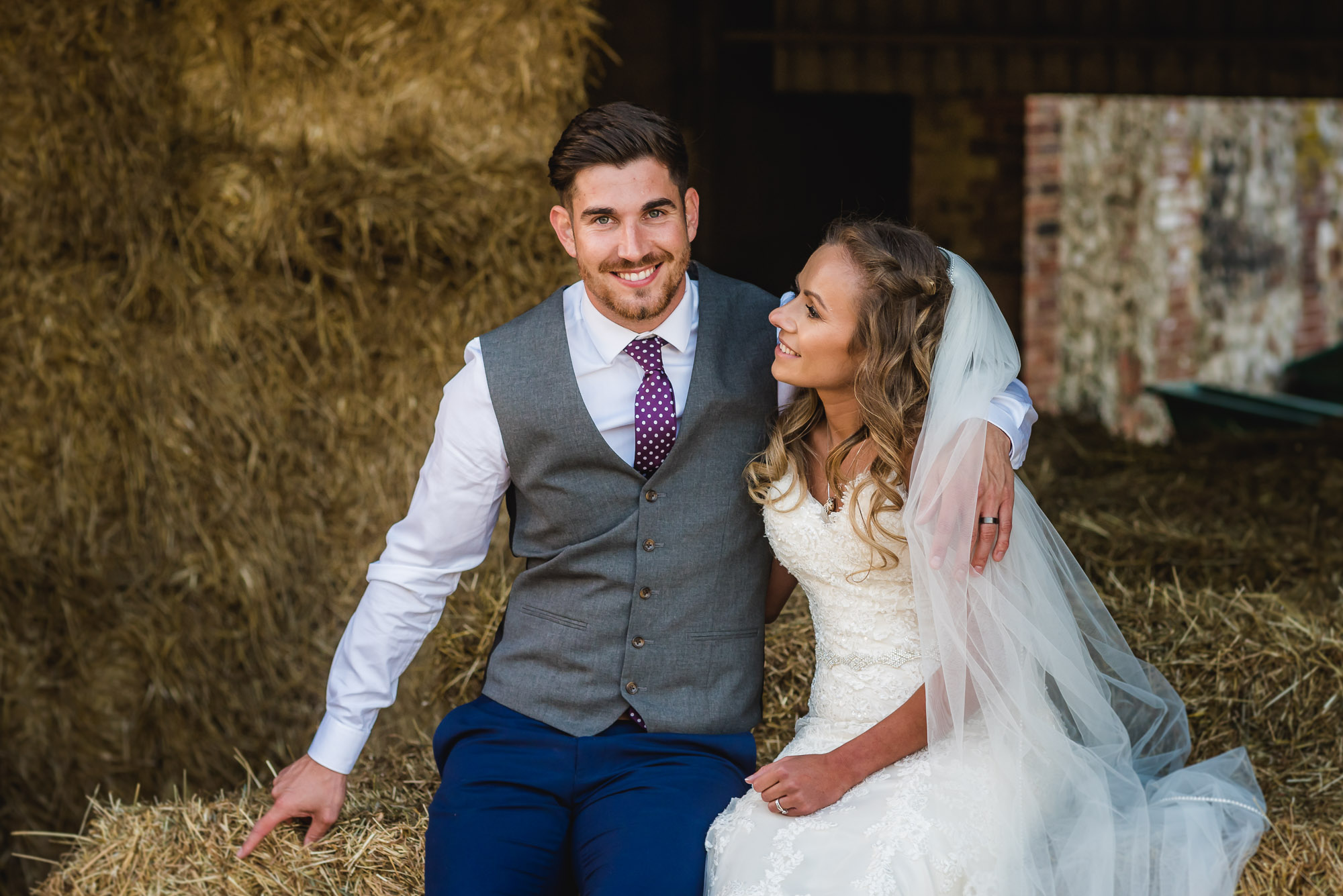 Sussex Barn Norfolk wedding photography – Kerri & Eddy