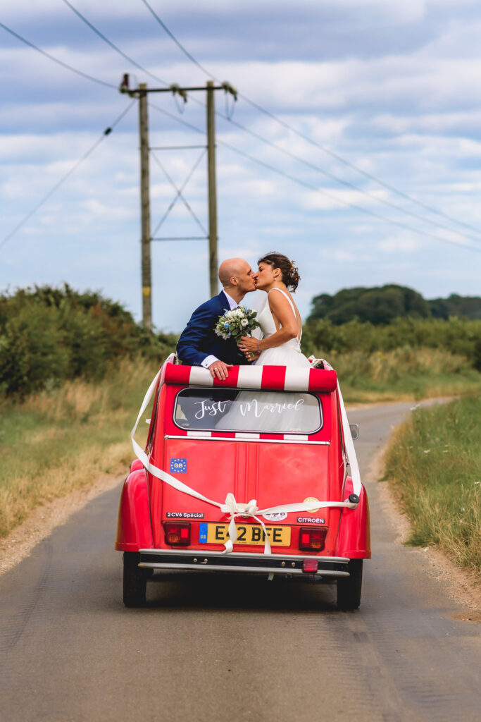 sussex barn norfolk wedding