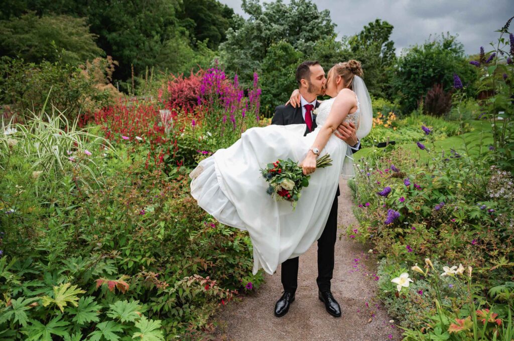 barnsdale gardens wedding ceremony